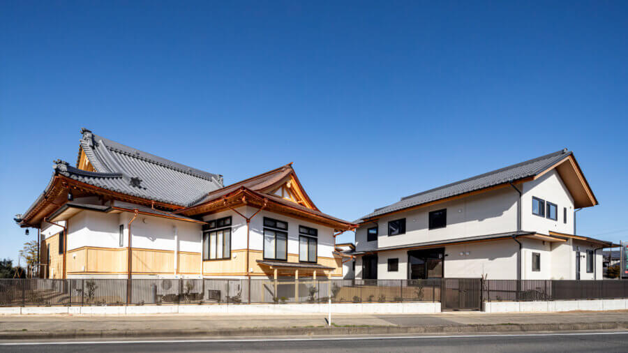 004_外観南東面_3343